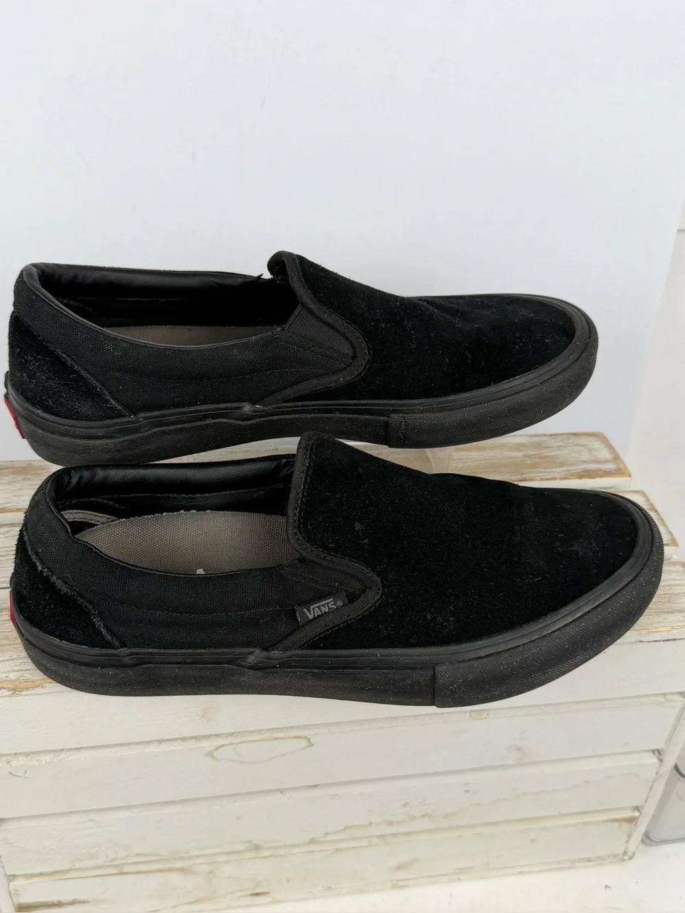 Vans Skate Slip-On shoes in a blackout colorway durable suede upper size 9.5